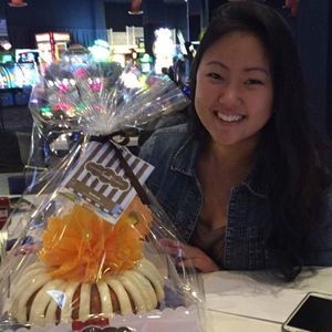 Meet your Posher, Crystal